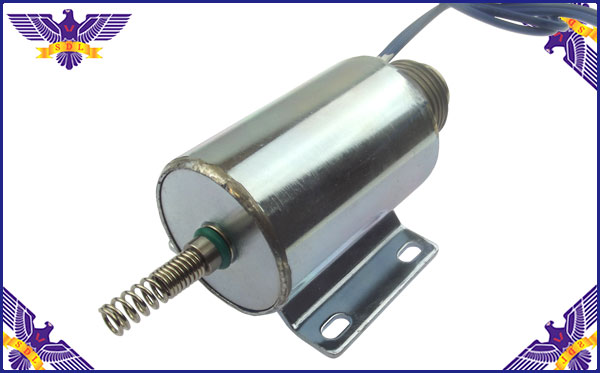 ��Ϸ����ǿ��ײ��������ϵ���Ƕ���